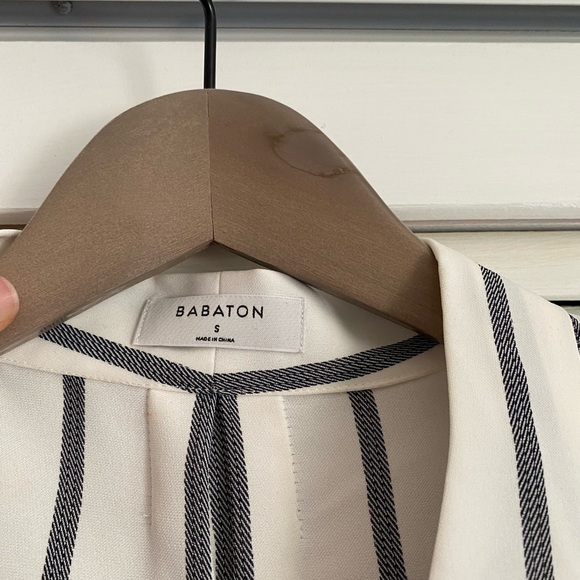 Aritzia | Babaton| Blouse - Picture 2 of 3